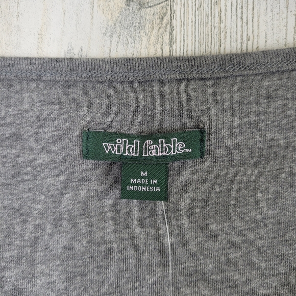 3/$15 Wild Fable V Neck Gray Basic T Shirt M - Picture 3 of 5